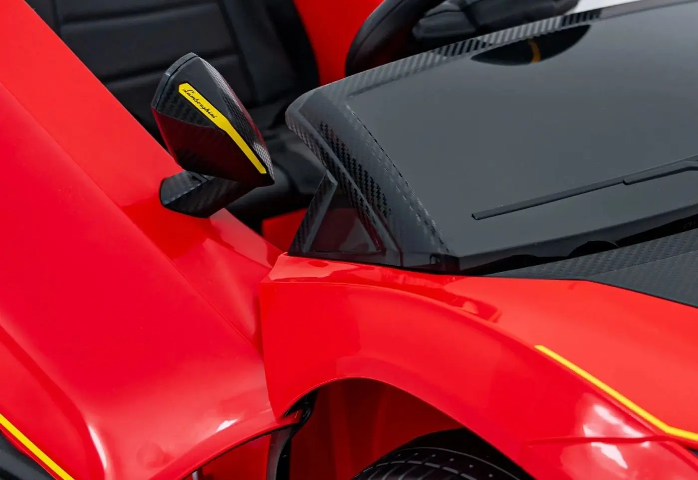 Masinuta electrica Ramiz Lamborghini Invencible (Red)