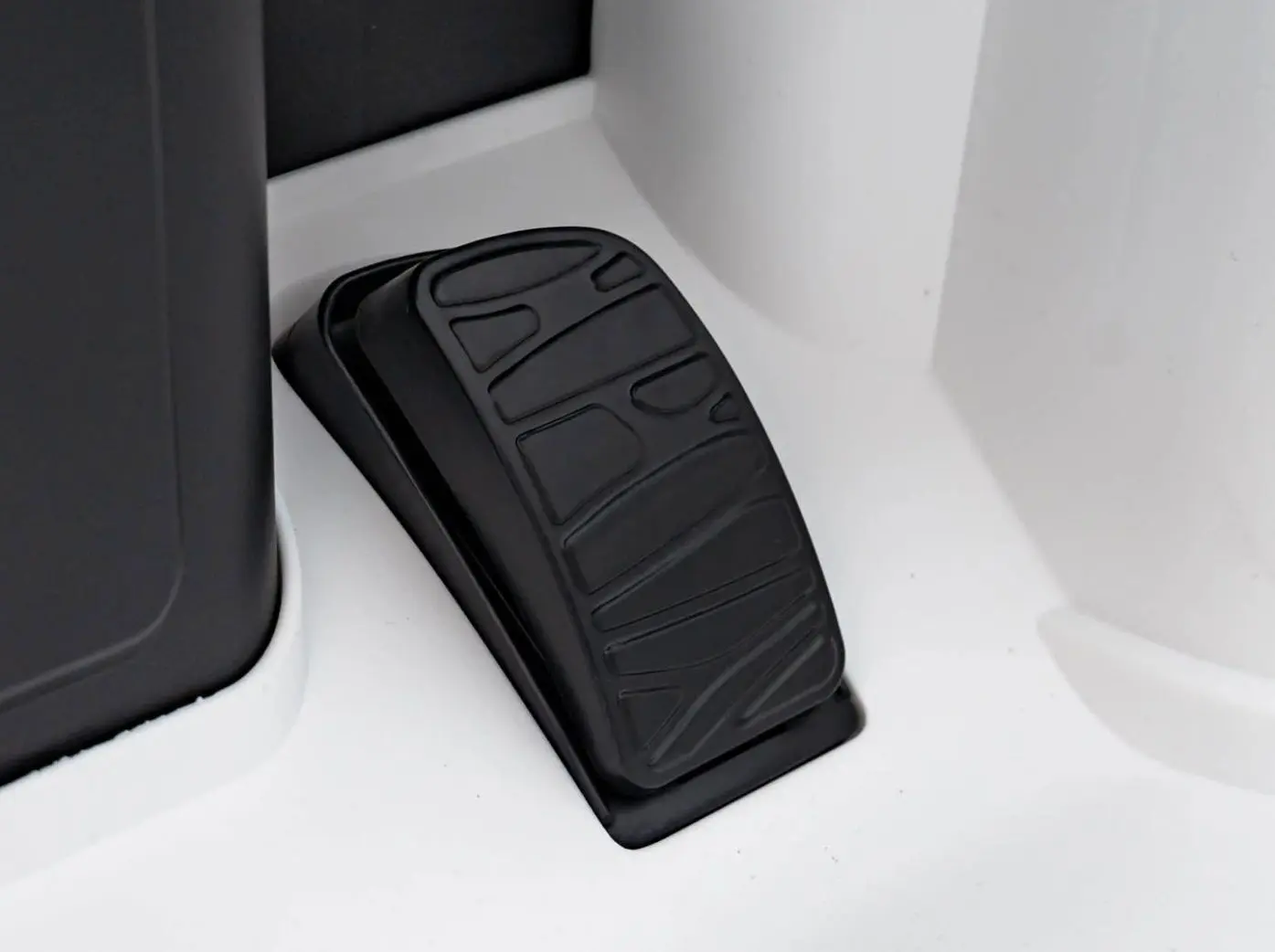 Masinuta electrica Ramiz Maserati MC20 GT2 (White)