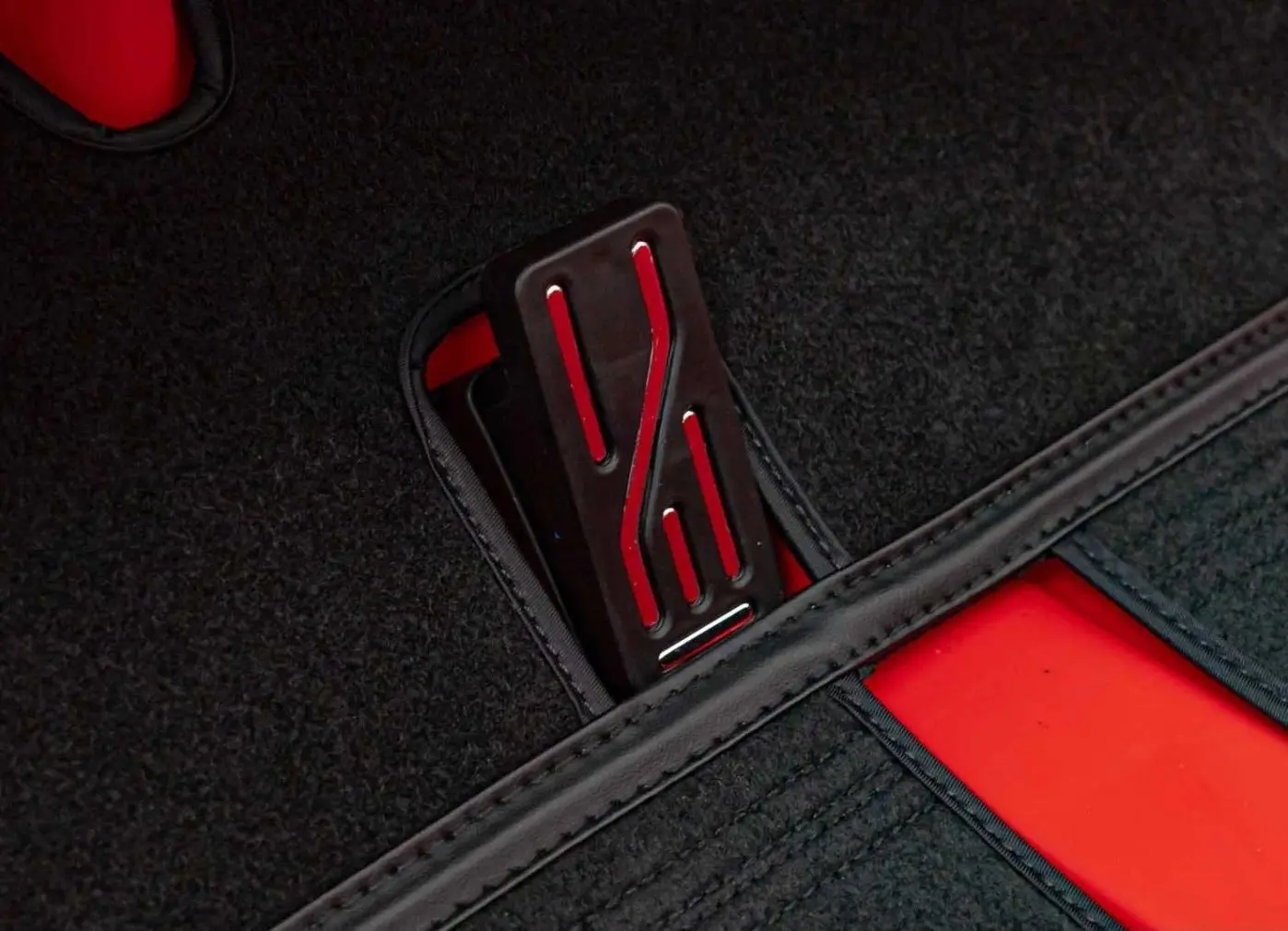 Masinuta electrica Ramiz Mercedes Benz G63 AMG XXL (Red) - 15