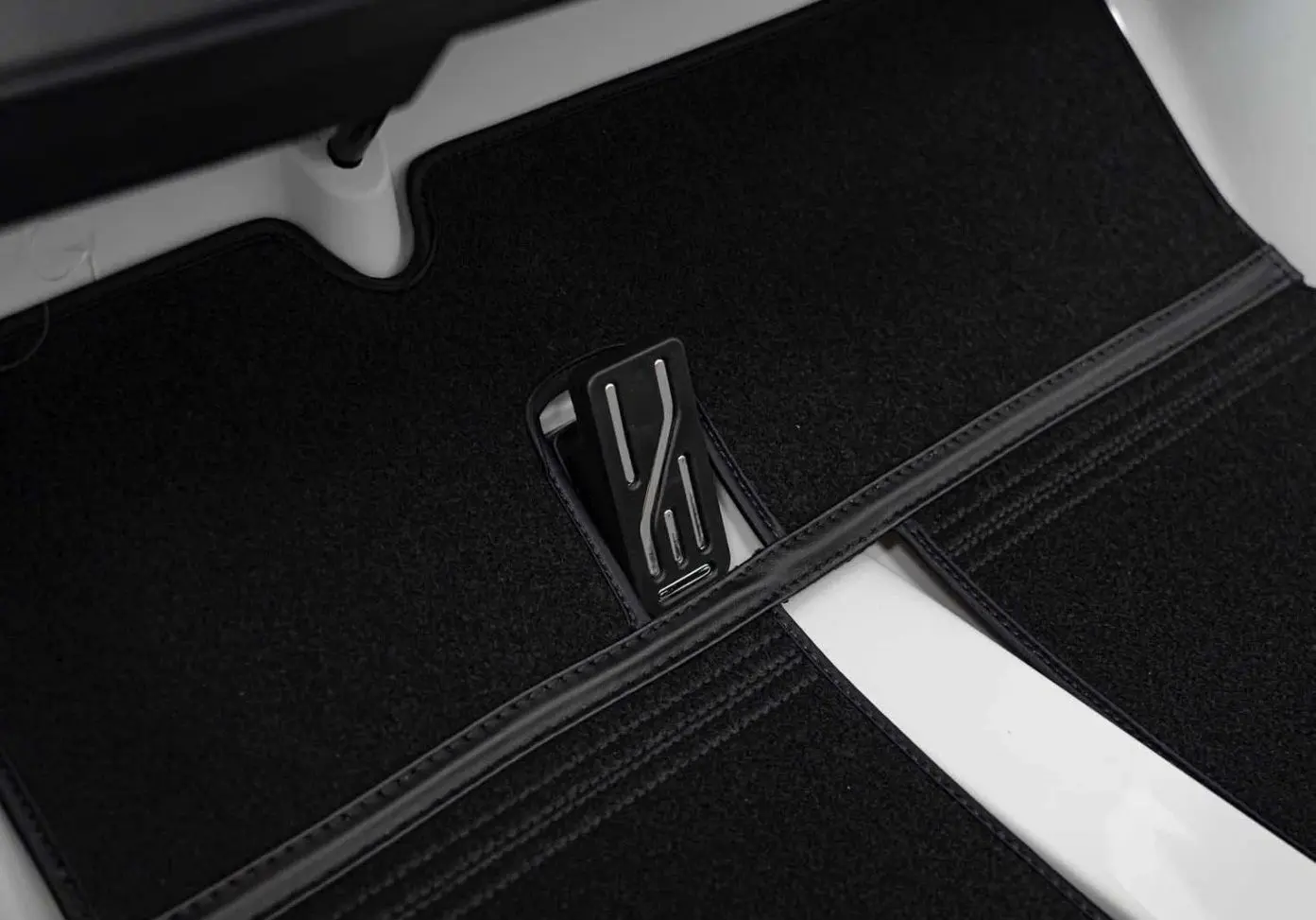 Masinuta electrica Ramiz Mercedes Benz G63 AMG XXL (White) - 11