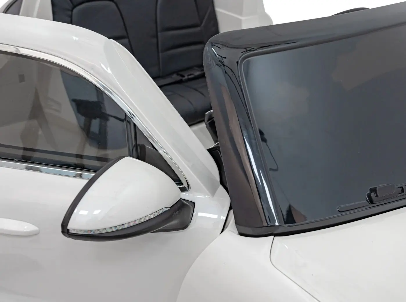 Электромобиль Ramiz Porsche Cayenne S (White)