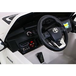 Электромобиль Ramiz Toyota Hillux (White/Black) Thumb