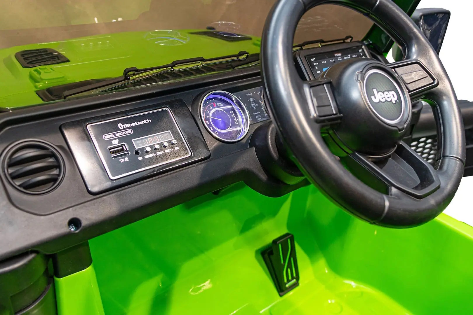 Masinuta electrica Toyland Jeep Rubicon JWR555/2 (Green) - 12