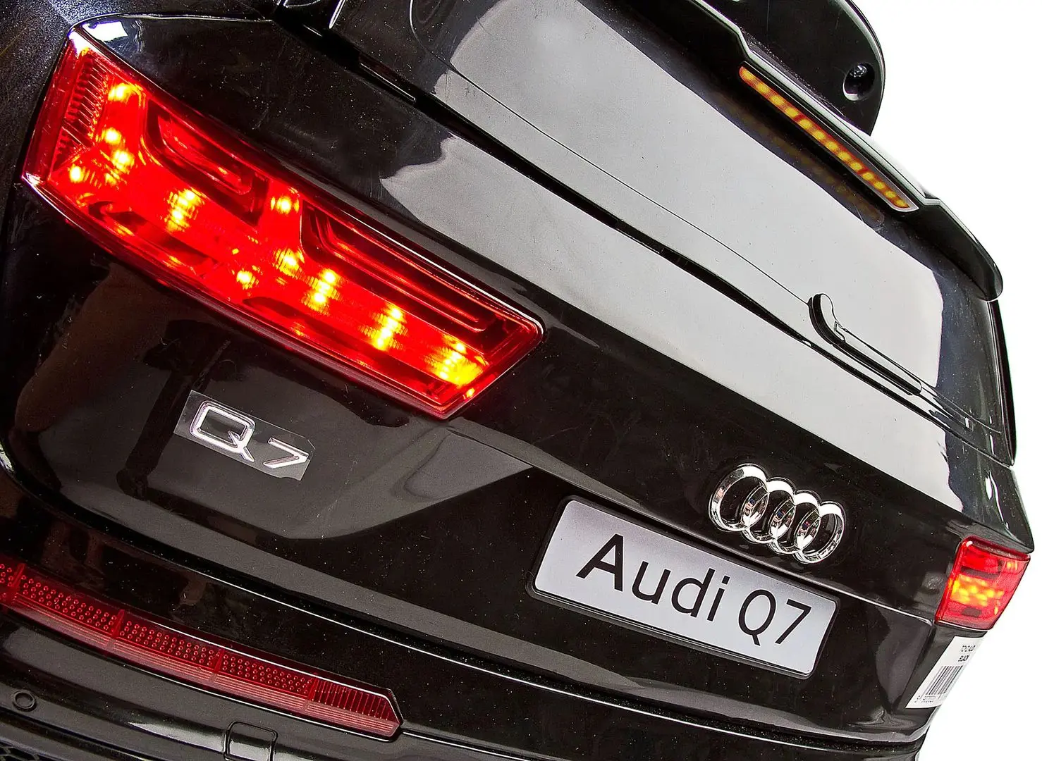 Электромобиль Toyz Audi Q7 (Black) - 12