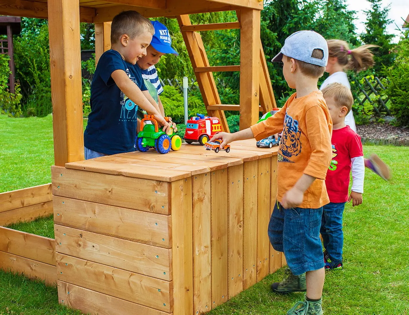 Complex pentru joaca Fungoo Fortress Toybox (Wood Teak)