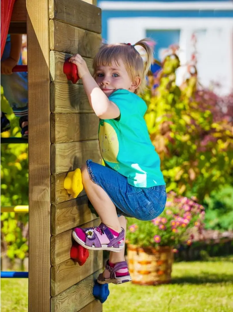 Complex pentru joaca Fungoo Funny 3 With sandbox and 1-seat swing (Wood KDI)