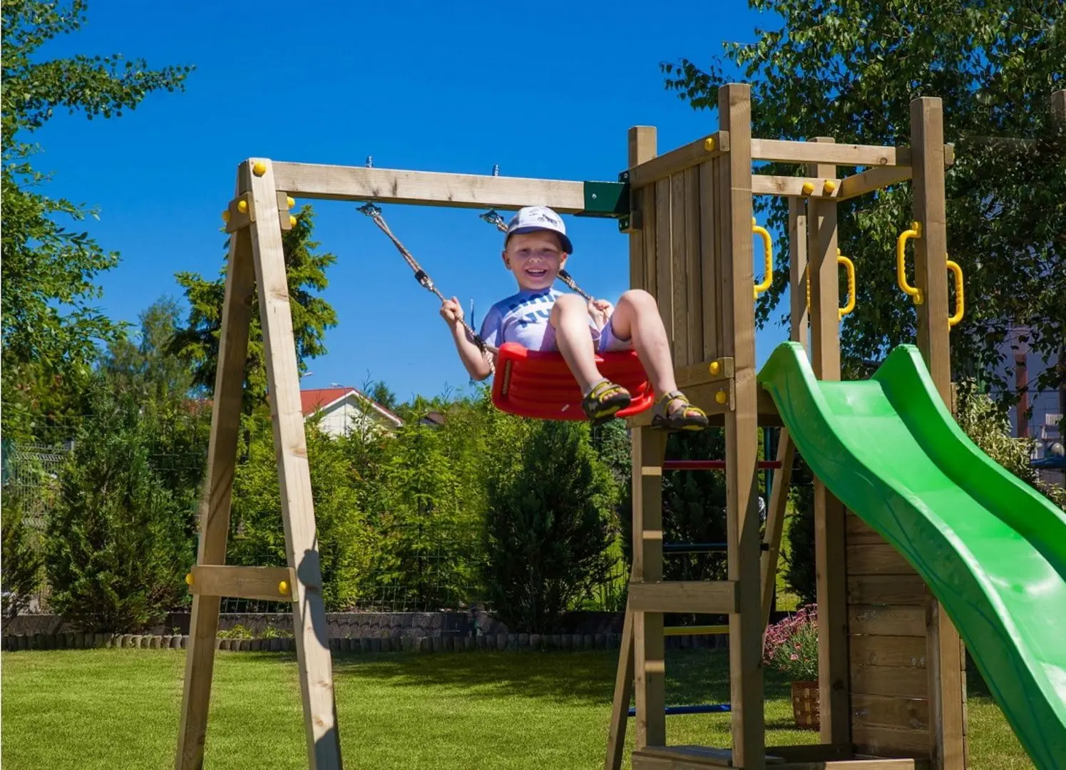 Complex pentru joaca Fungoo Funny 3 With sandbox and 1-seat swing (Wood KDI)