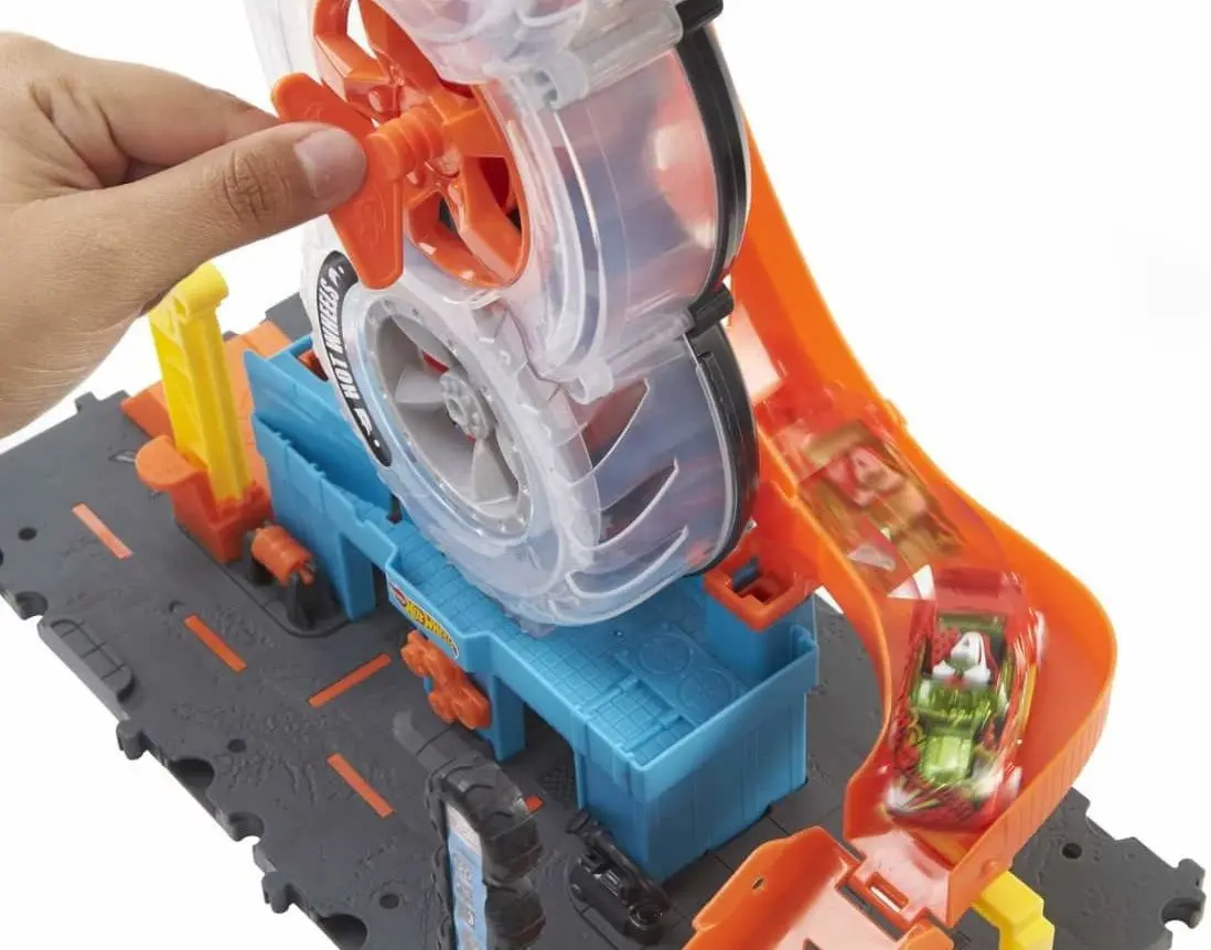 Set de joaca Hot Wheels City Super Twist Tire Shop HDP02 - 2