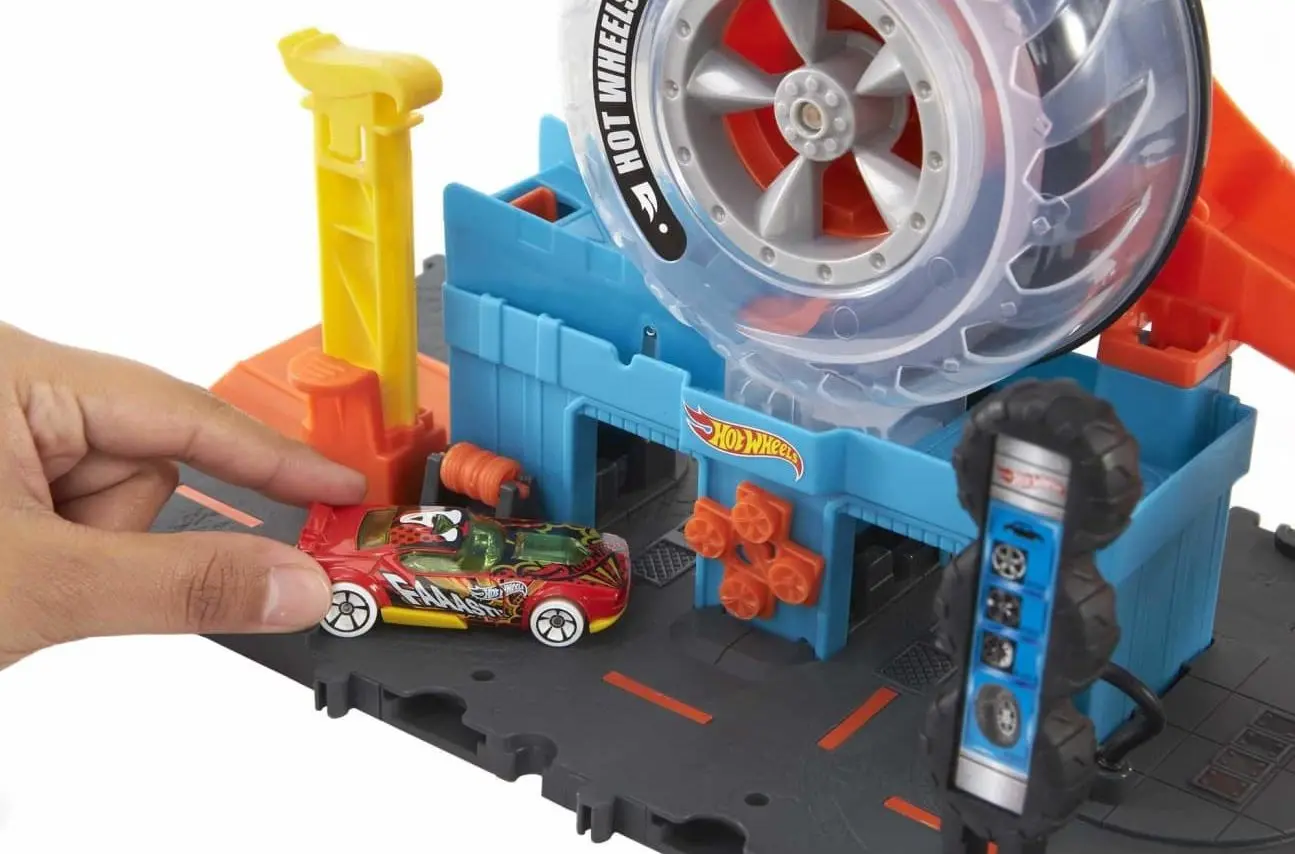 Set de joaca Hot Wheels City Super Twist Tire Shop HDP02 - 4