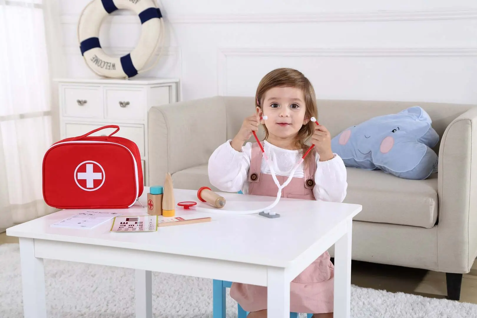 Set de joaca Tooky Toy Little Doctor TKC567 (Wood/Red)