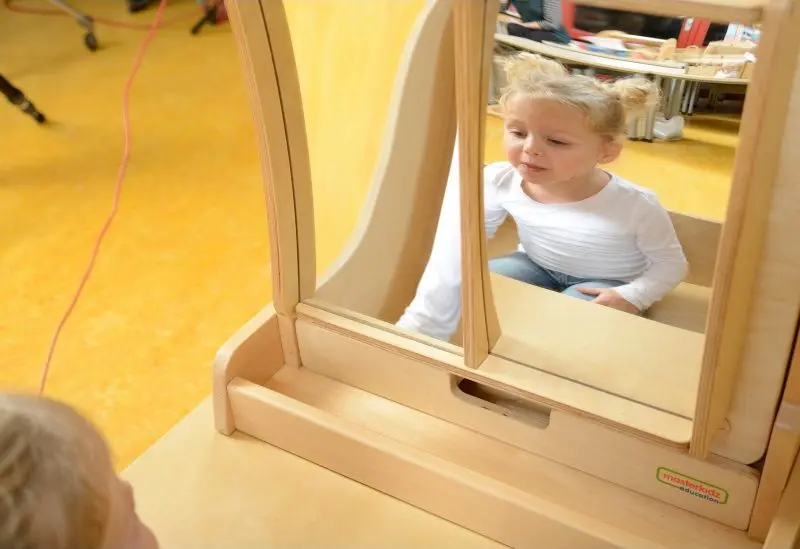 Интерактивная настенная игрушка Masterkidz Bent Mirrors ME06493 (Wooden)