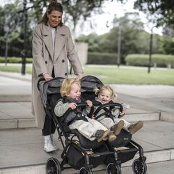 Коляска для двойни BabyGo GoTwice (Green/Black) Thumb