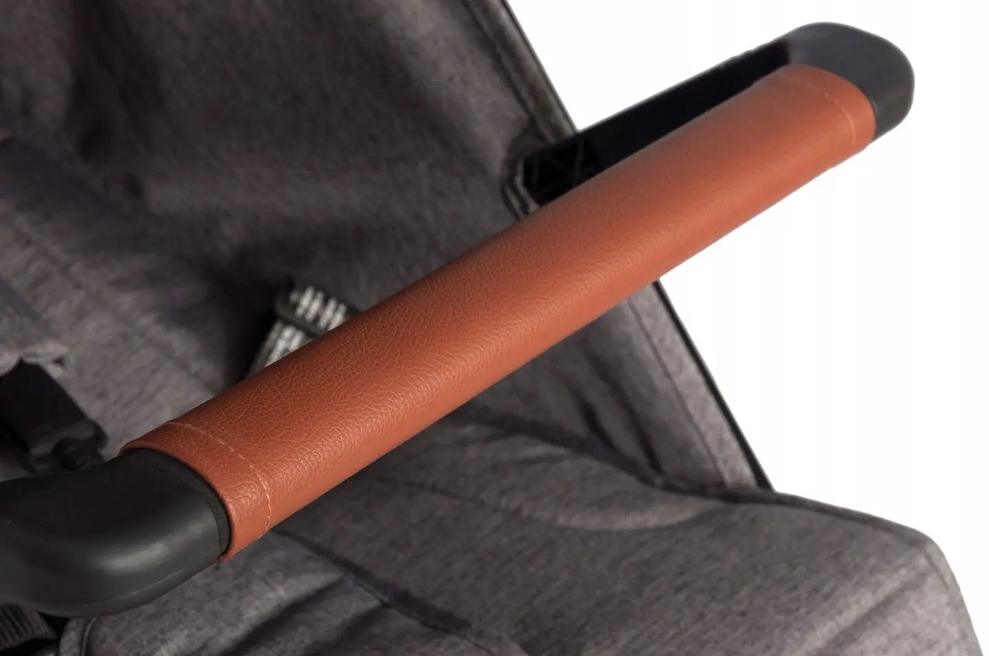 Carucior de plimbare Colibro Novel (Dove Linen)