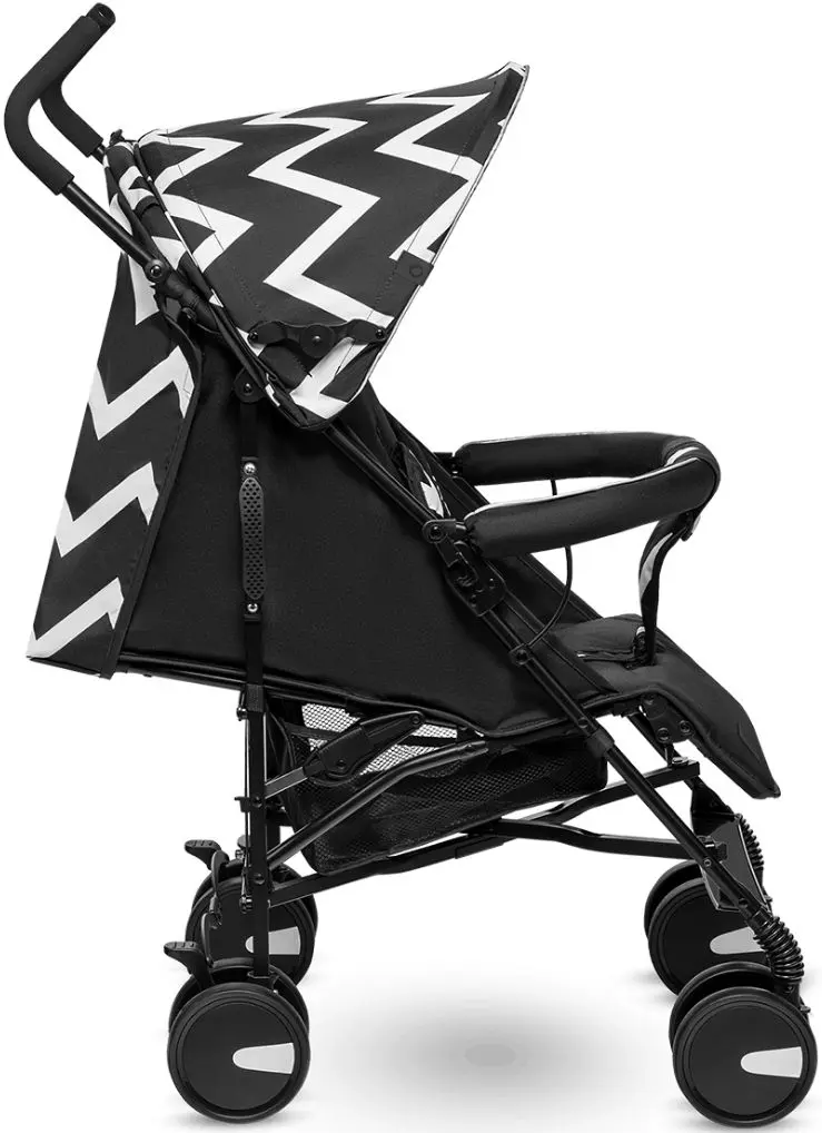 Carucior de plimbare Lionelo Elia Oslo (Black/White)