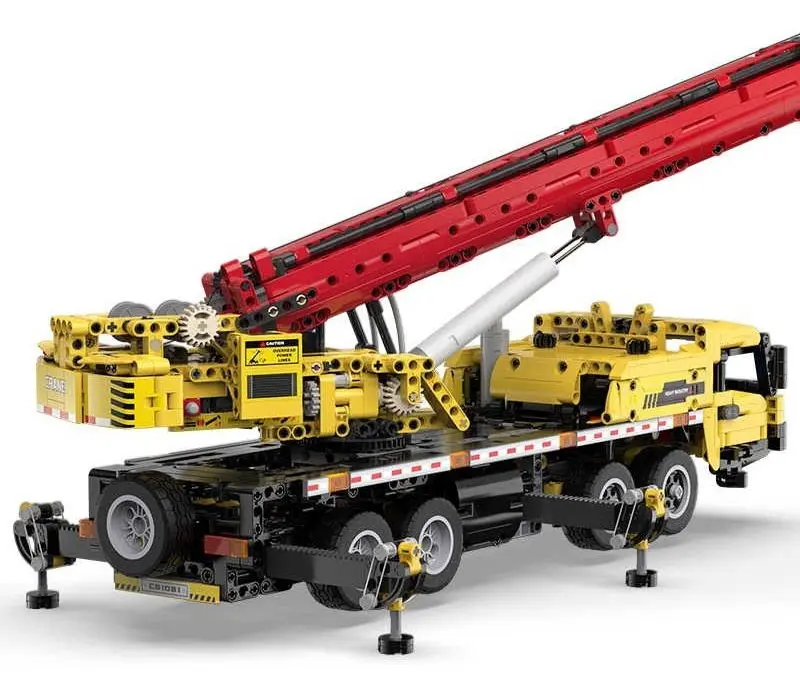 Constructor CaDA Crane Truck 9236 (Yellow/Red) - 2