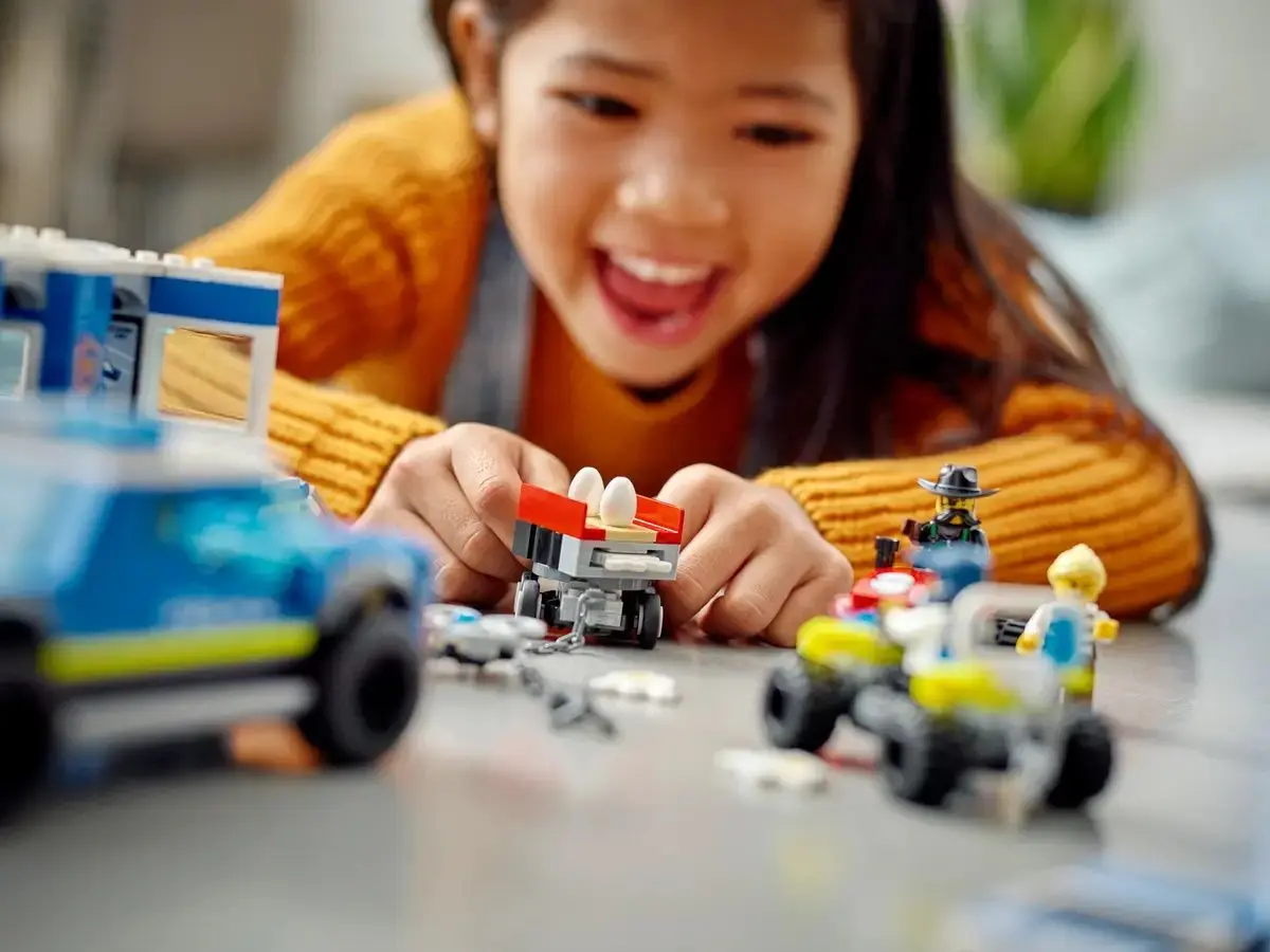 Constructor Lego City Police Mobile Command Truck 60315 (Multicolor) - 5