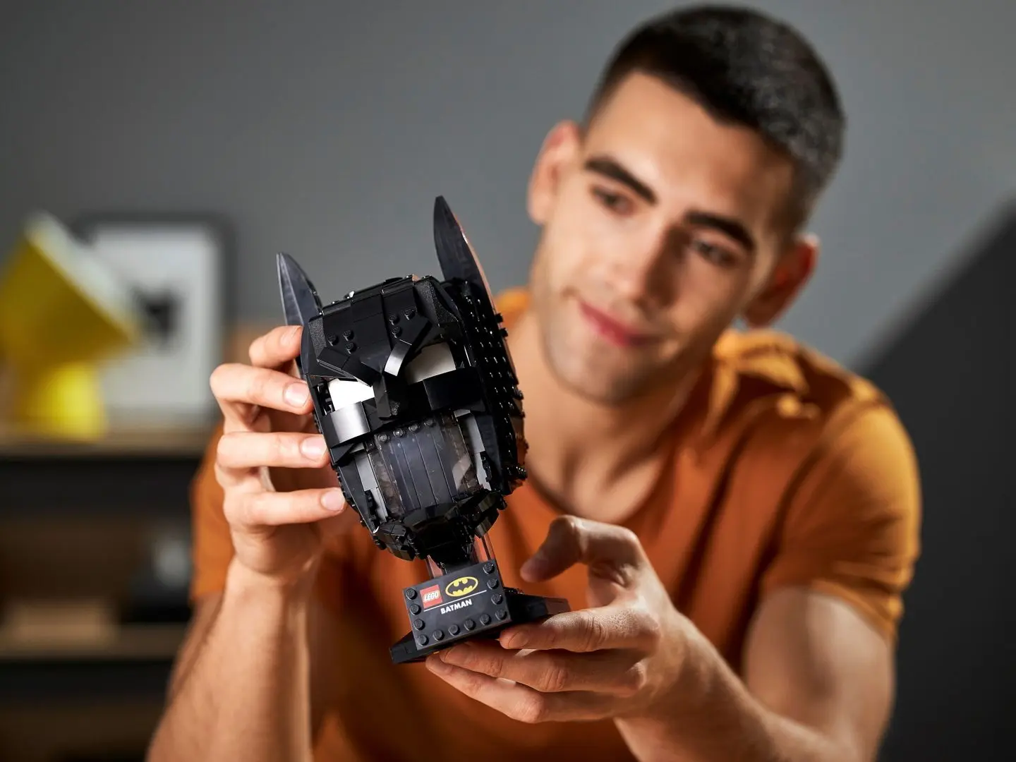 Constructor Lego DC Batman Cowl 76182 (Black) - 4
