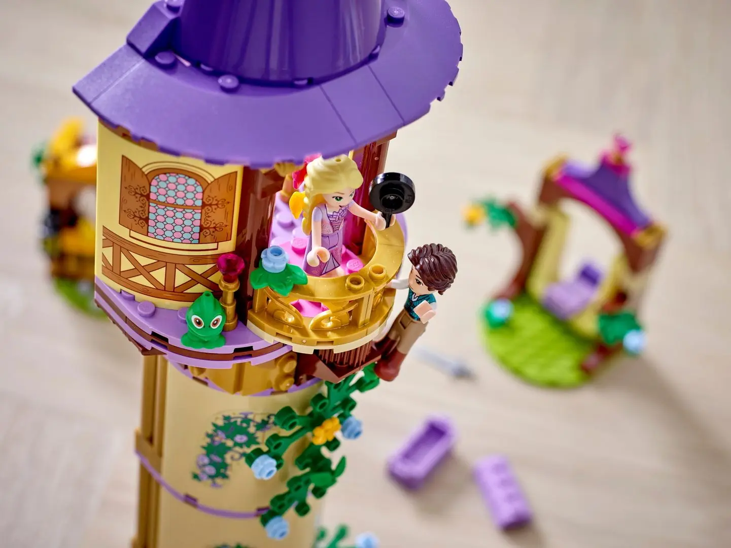 Constructor Lego Disney Rapunzels Tower 43187 (Multicolor) - 8