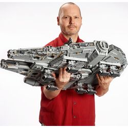 Constructor Lego Star Wars Millennium Falcon 75192 (Grey) Thumb