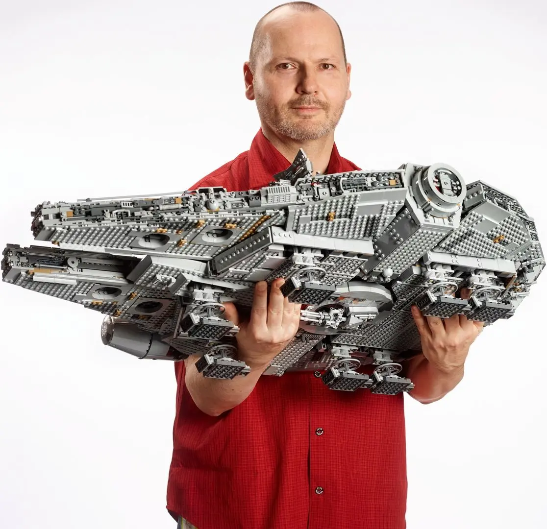 Constructor Lego Star Wars Millennium Falcon 75192 (Grey) - 8