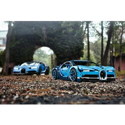 Constructor Lego Technic Bugatti Chiron 42083 (Blue/Black) Thumb