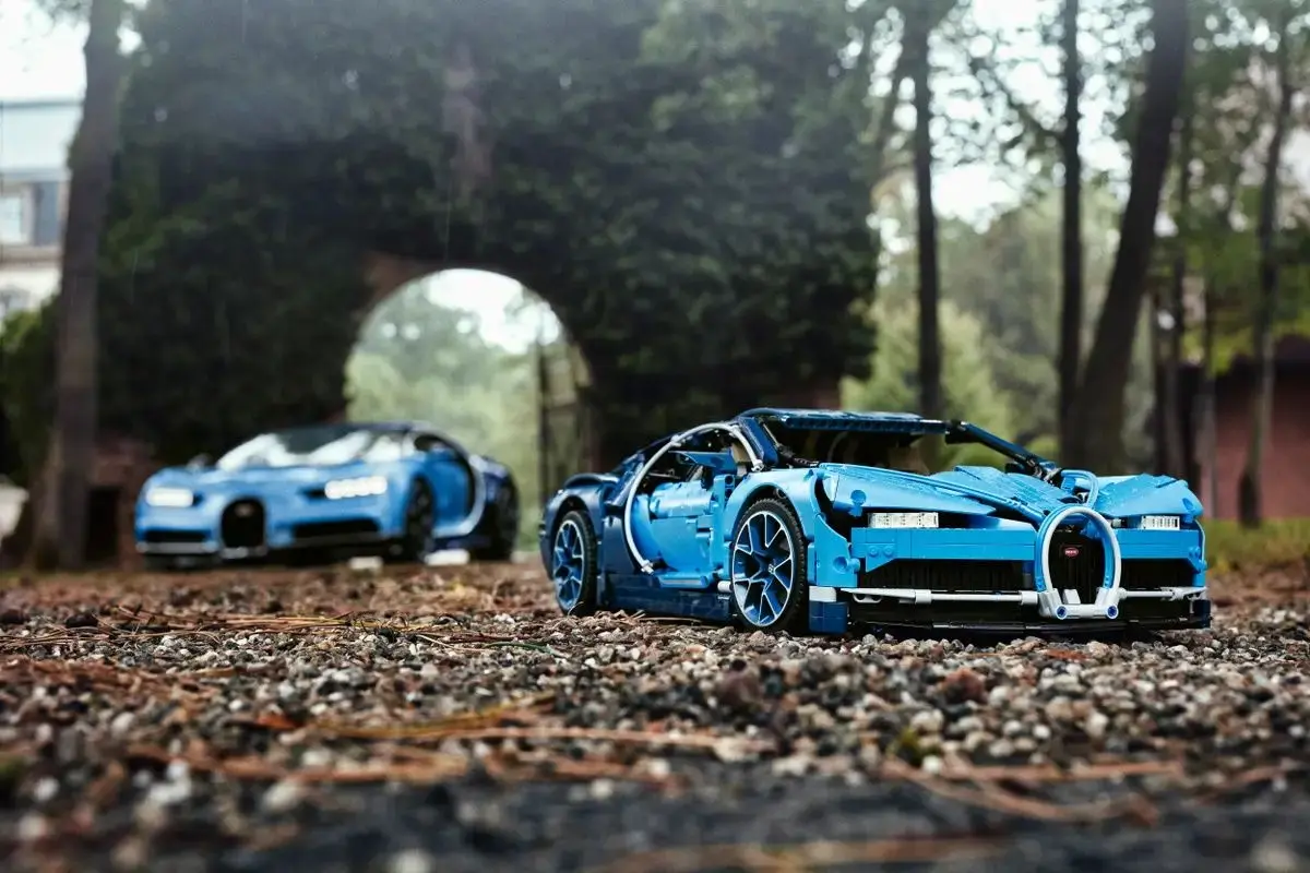 Constructor Lego Technic Bugatti Chiron 42083 (Blue/Black) - 6
