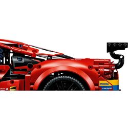 Constructor Lego Technic Ferrari 488 GTE 42125 (Red/Black) Thumb