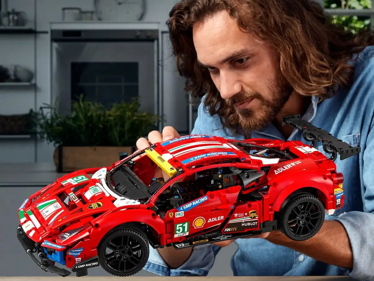 Constructor Lego Technic Ferrari 488 GTE 42125 (Red/Black) - 6