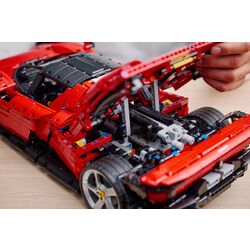 Constructor Lego Technic Ferrari Daytona SP3 42143 (Red) Thumb