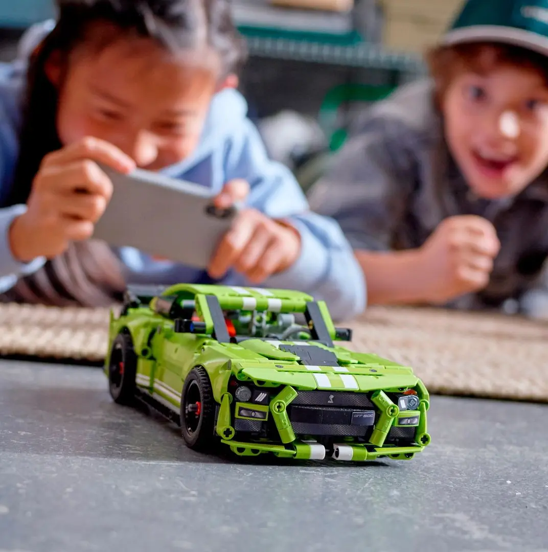 Constructor Lego Technic Ford Mustang Shelby GT500 42138 (Green/Black) - 5