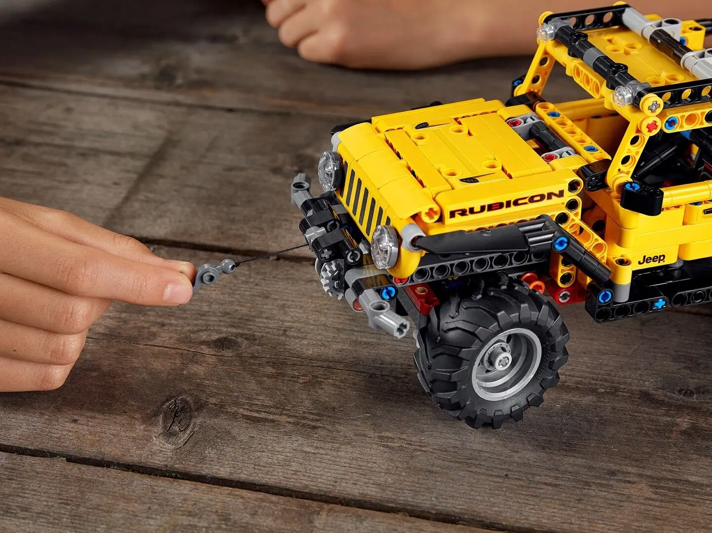 Constructor Lego Technic Jeep Wrangler 42122 (Yellow/Black) - 6