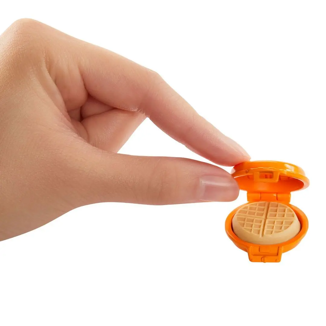 Set de joaca Mattel Enchantimals Magazinul de napolitane Haski Havana GJX37