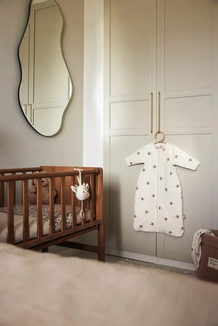 Jucarie muzicala pentru patut Jollein Animals Giraffe (White)