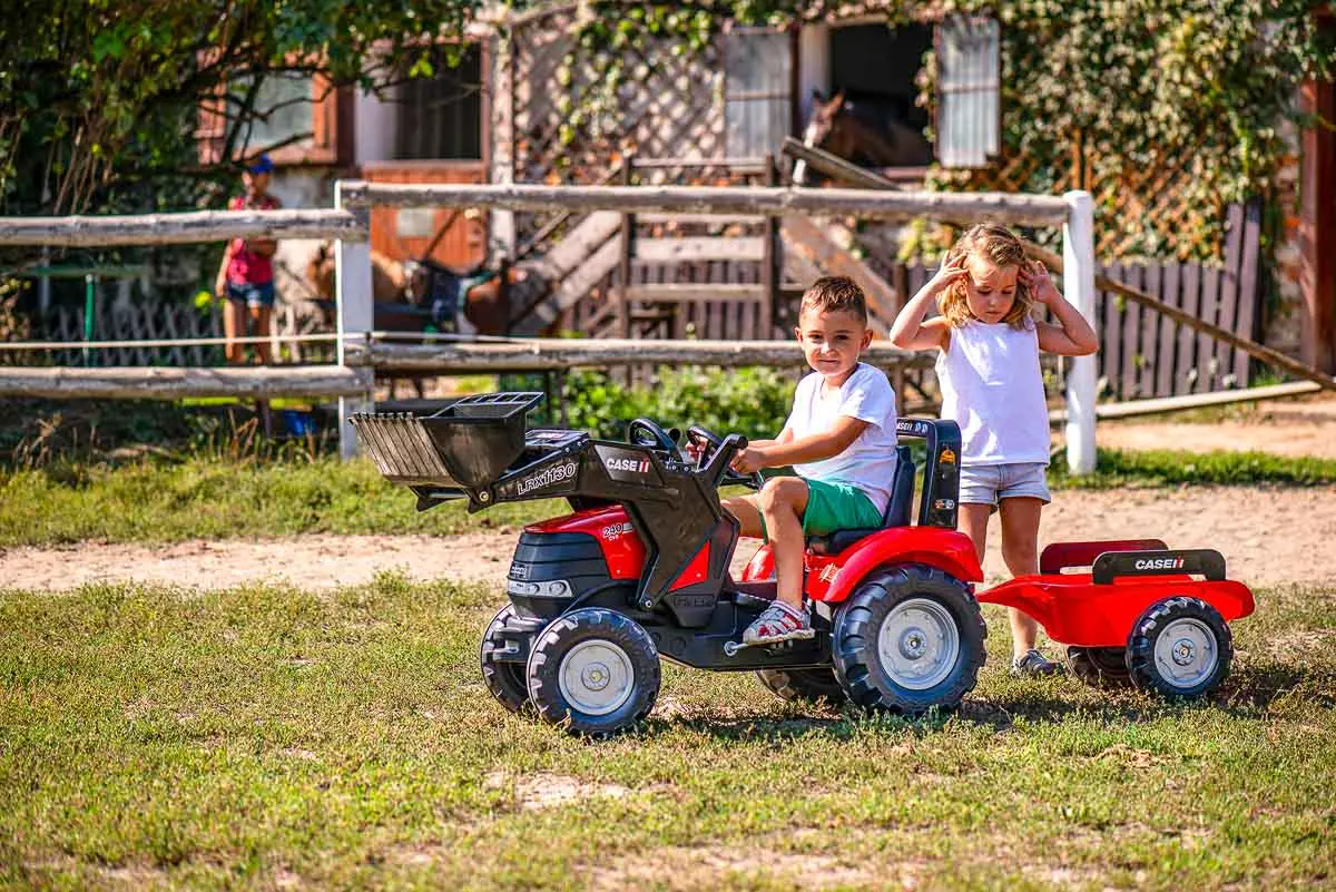Tractor cu pedale si remorca Falk Case IH 996AM (Red/Black)