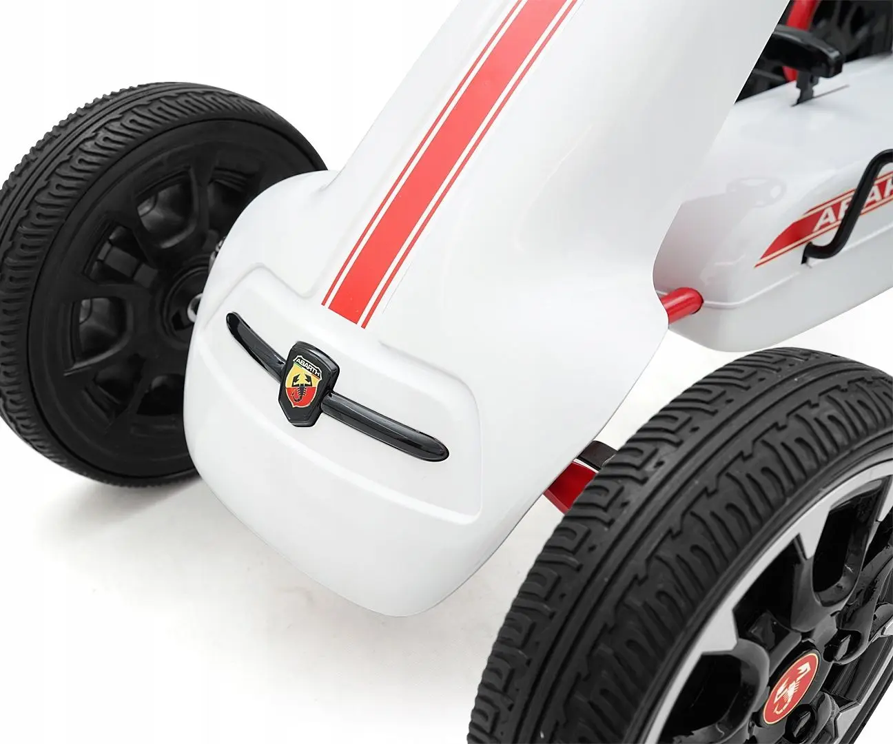 Carting cu pedale Ramiz Abarth (White)