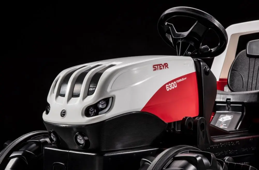 Tractor pedale cu găleată RollyToys 710041 (Red/White)