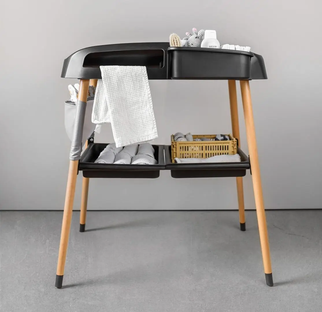 Пеленальный столик BabyGo Change Me (Black) - 4