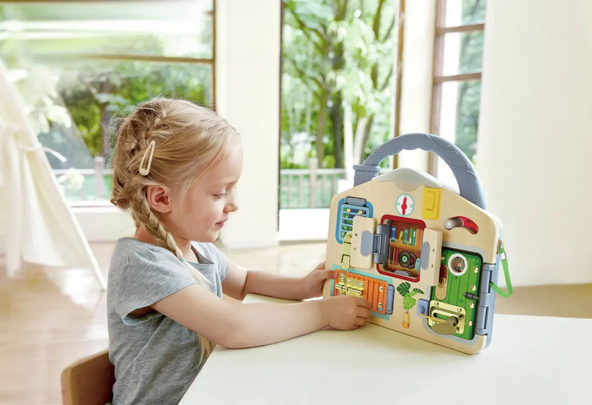 Бизиборд Hape E1111 (Wood/Grey)