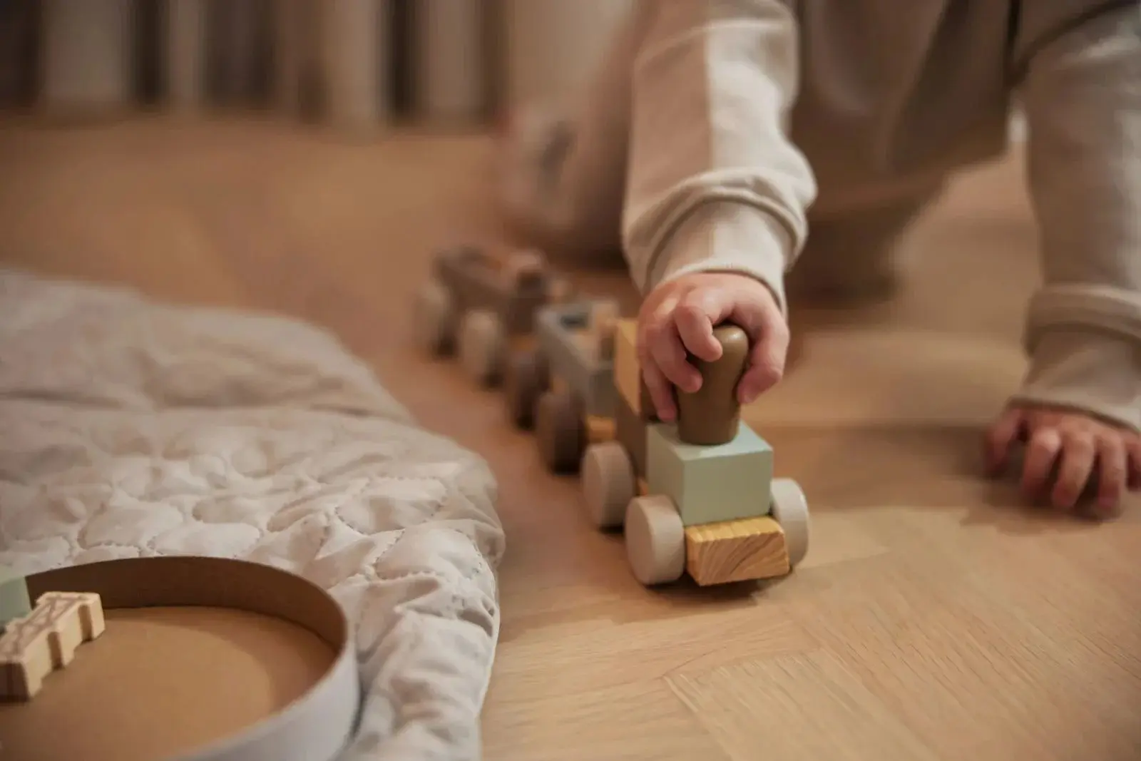Развивающие кубики Jollein Train Farm (Wood/Grey) - 7