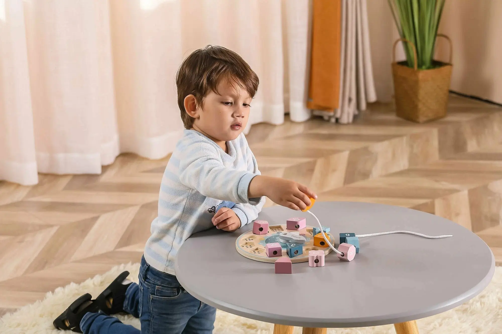 Сортер Viga Toys PolarB Shape Sorting Clock 44053