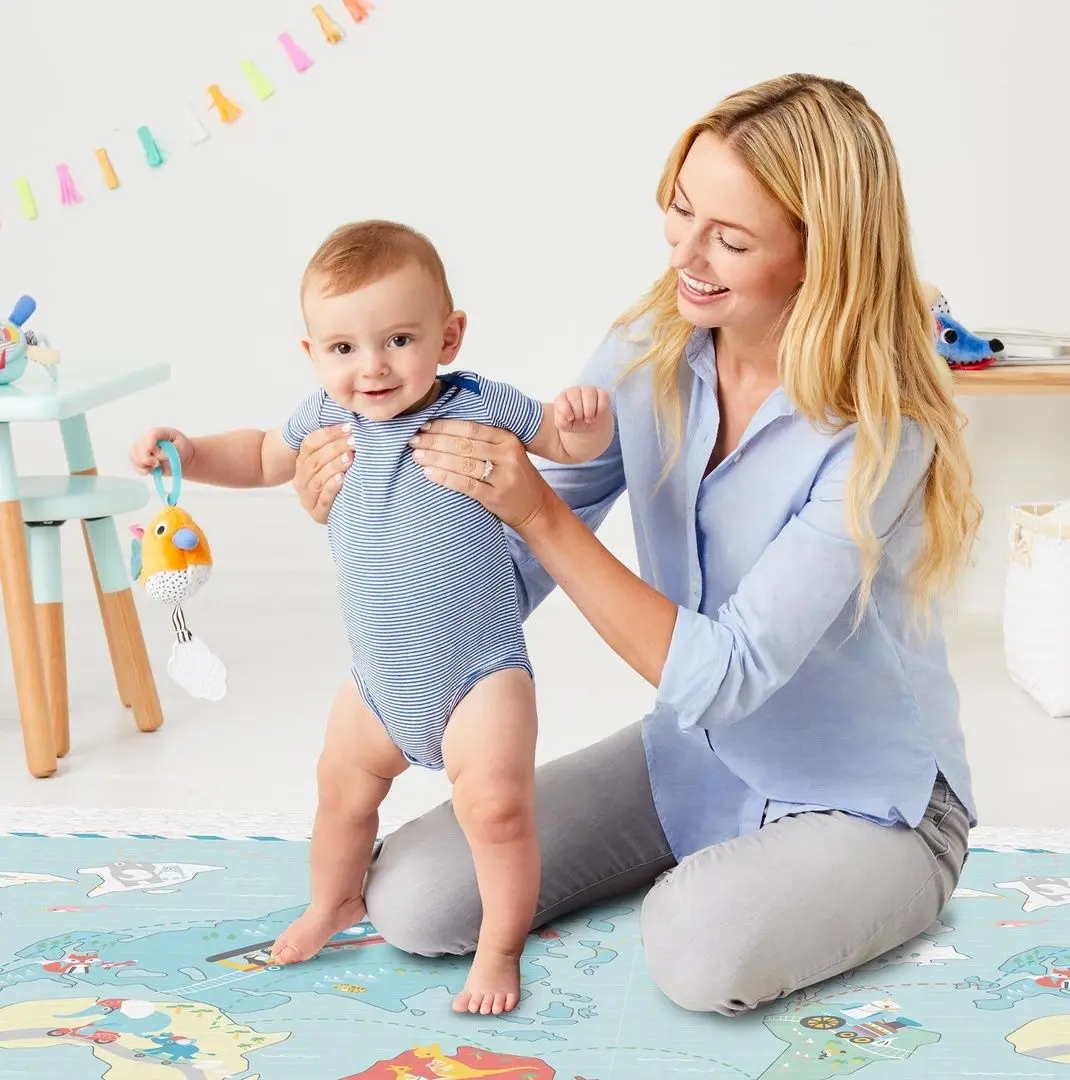 Covoras de joaca Skip Hop Little Travelers (Multicolored)