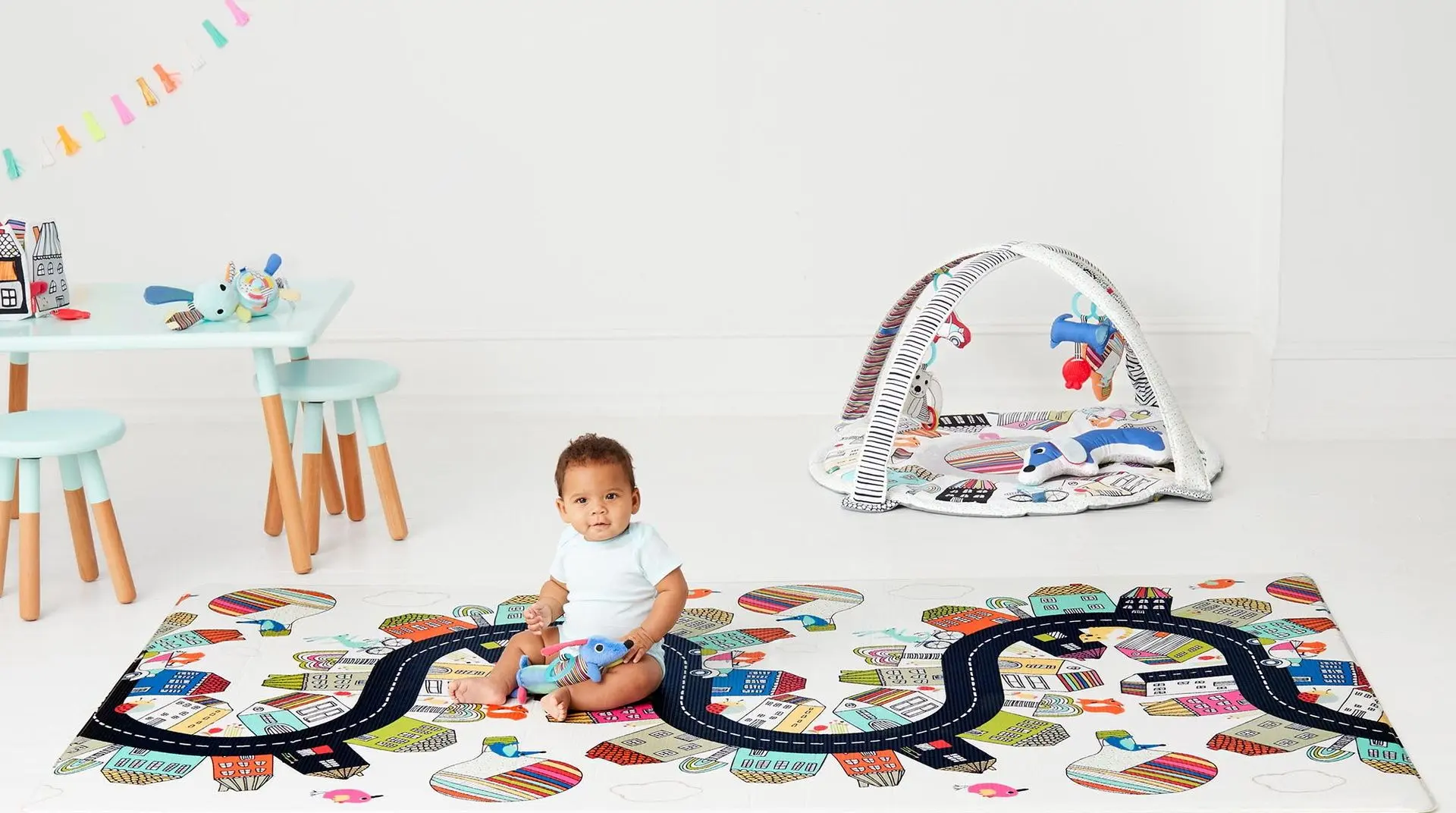 Covoras de joaca Skip Hop Vibrant Village (Multicolored)