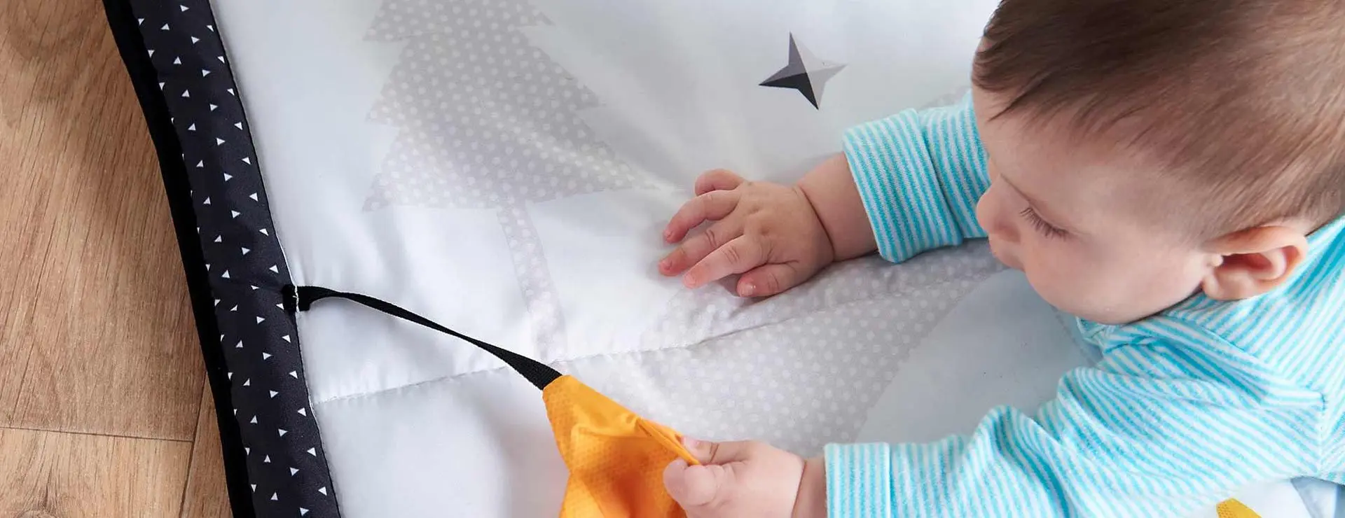 Игровой коврик Tiny Love Magical Tales Magical Tales (Black/White)