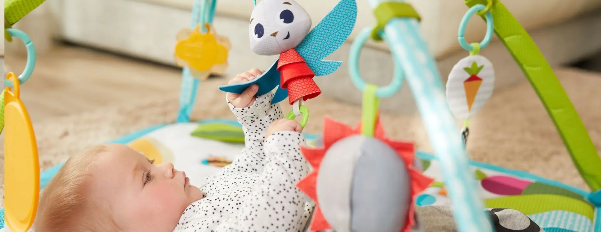 Covoras de joaca Tiny Love Meadow Days Gymini Sunny Day (Green/Blue)