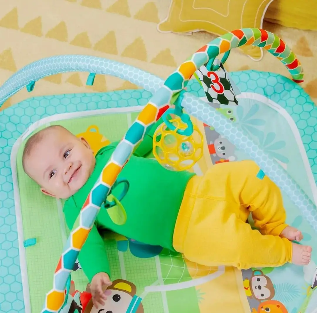 Covoras de joaca Bright Starts Grip & Kick Oball (Multicolor)