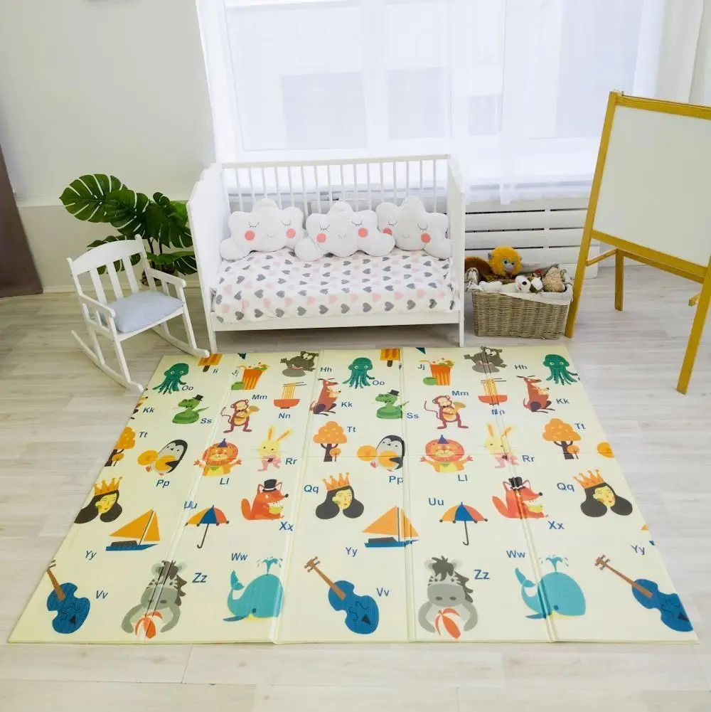 Covoras de joaca Alphabet Lion (Multicolor)