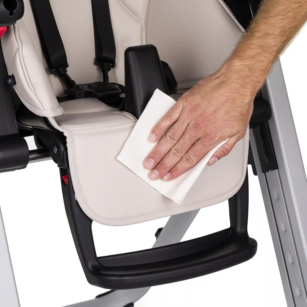 Scaun pentru hranire Petite&Mars Tasty (Jasmine Honey)