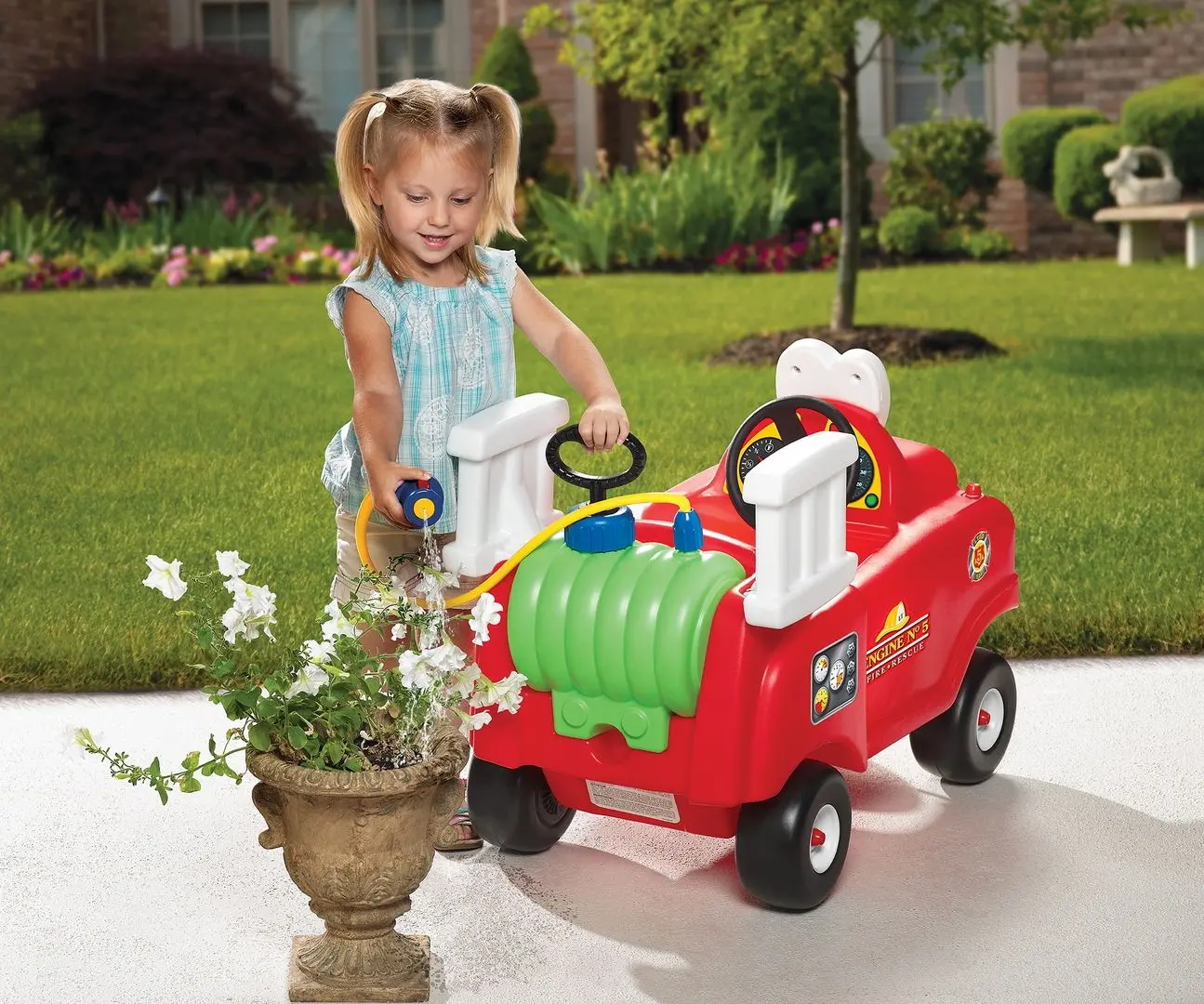 Tolocar Little Tikes Spray&Rescue Fire Truck 616129 (Red) - 6