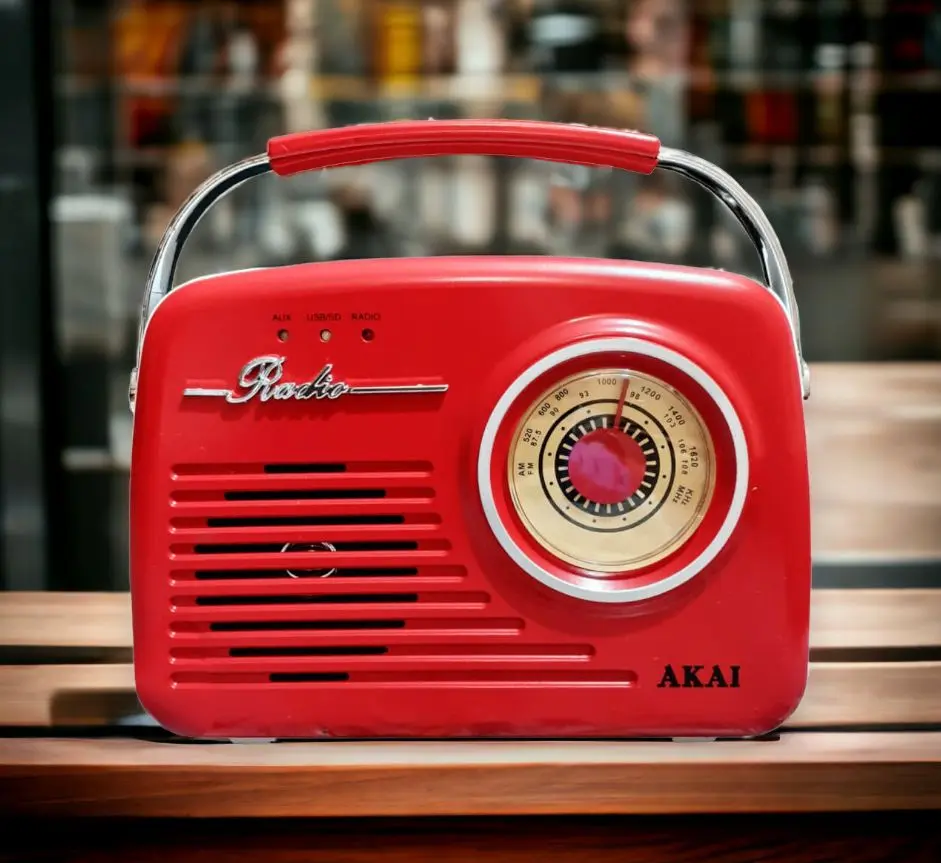 Портативный радиоприемник Akai APR-11R (Red) - 3