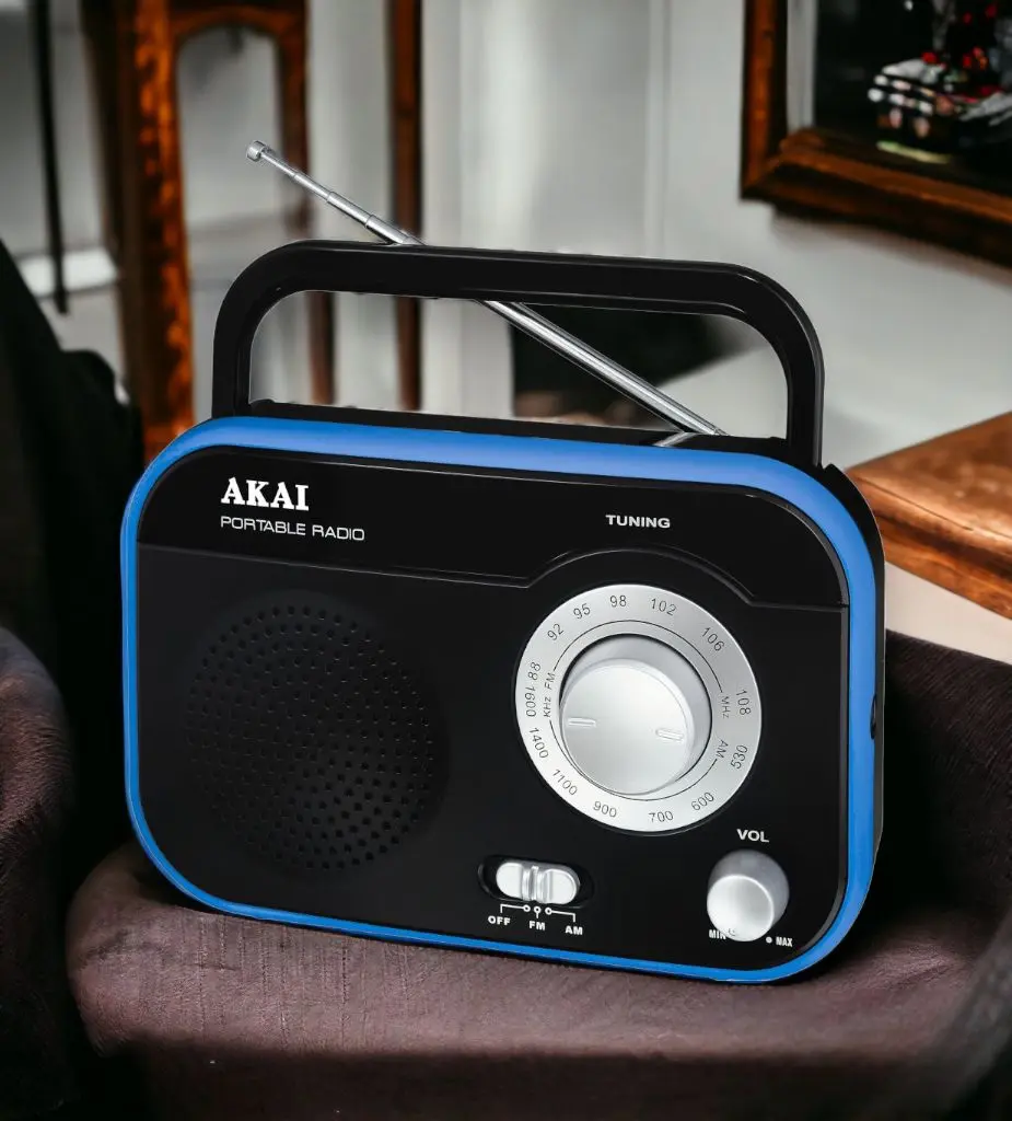 Портативный радиоприемник Akai PR003A-410BK (Black) - 3